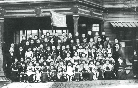 大正14年度の幼稚園卒業記念写真