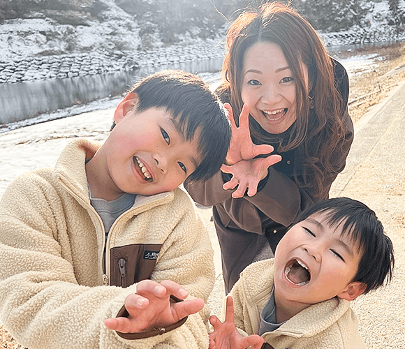 年中組　男児（4歳）・卒園児（小３）の保護者様