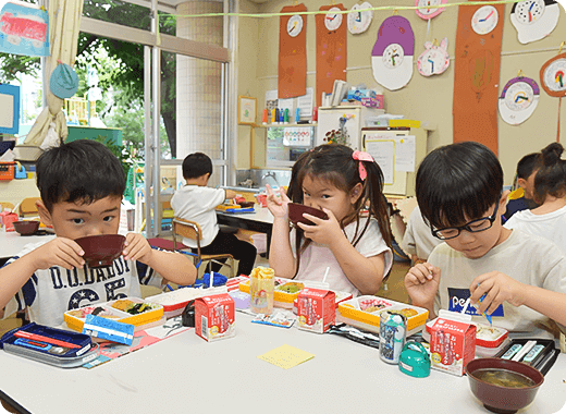 給食～自由遊び